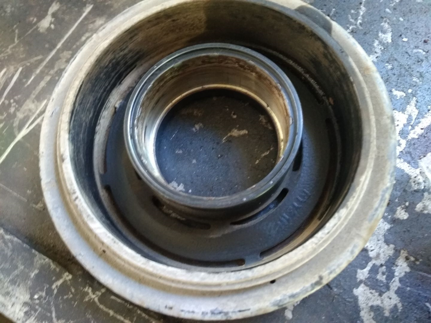 Замена подшипника в муфте компрессора кондиционера автомобиля Saab 9-3 ...