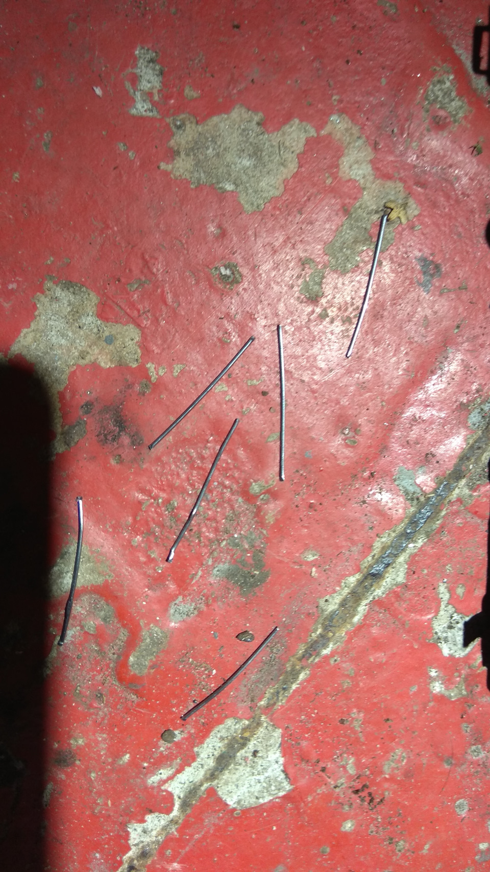 Защелки моторчика вскрывал с помощью сварочной проволоки — Opel Astra H