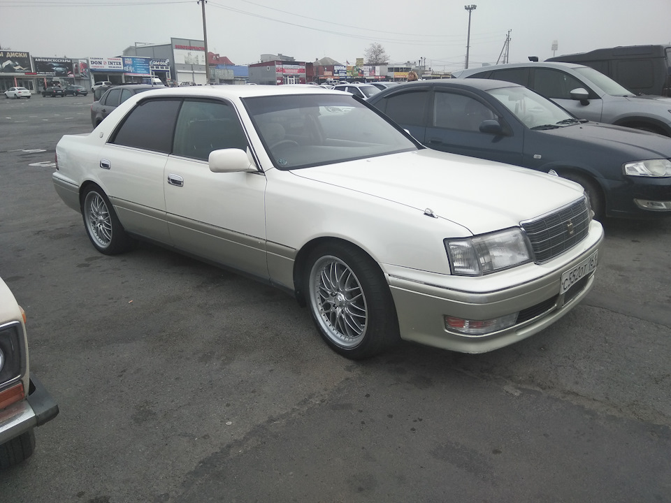 Краун 150. Тойота Краун s150. Toyota Crown 150 кузов. Toyota Crown s150 диски.