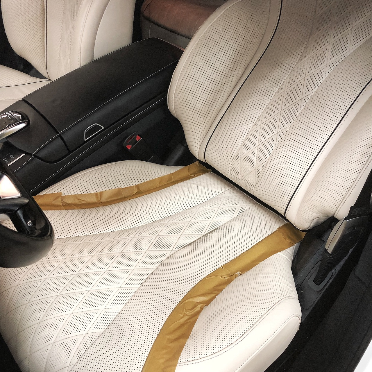 У меня мерс сиденье есть. Сиденья мерседес глк 220. Сиденья mercedes benz b 2008. Сиденья от мерседеса w201 в ваз 2107. Сиденья мерседес 203.