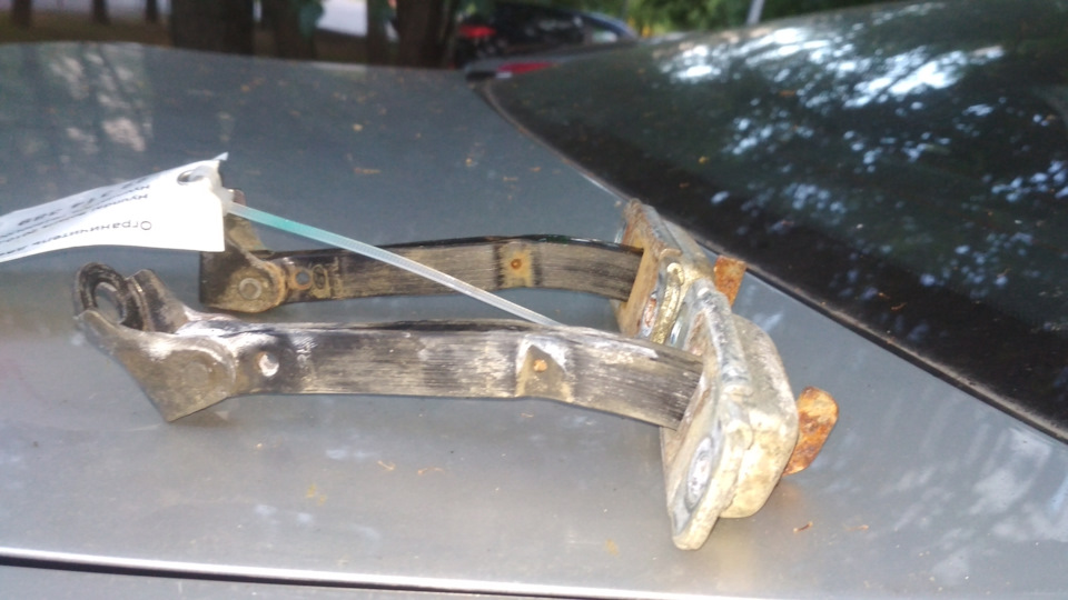 да да, реально одинаковые — KIA Rio (3G)