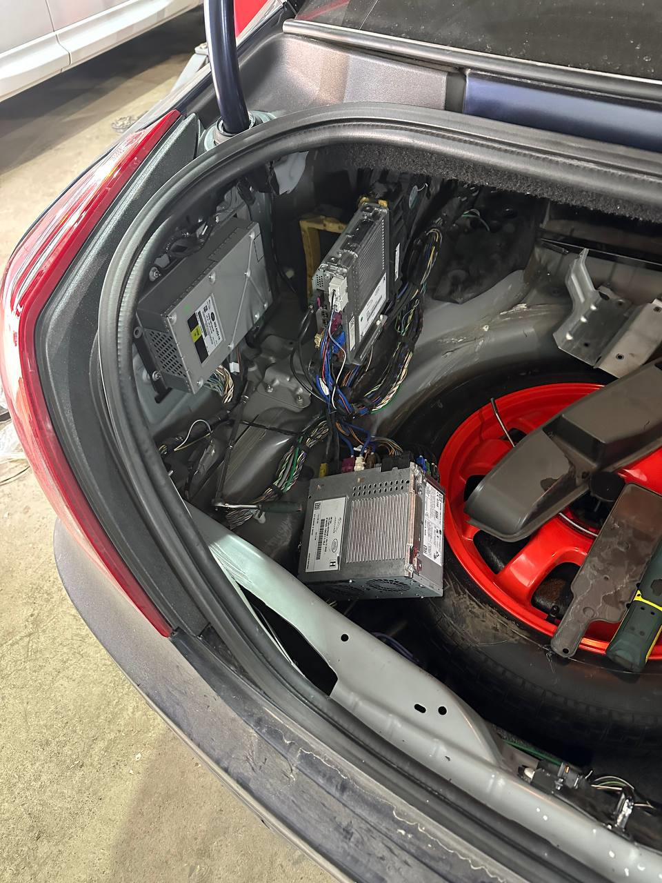 Замена блока IMC — Jaguar XF (2G)