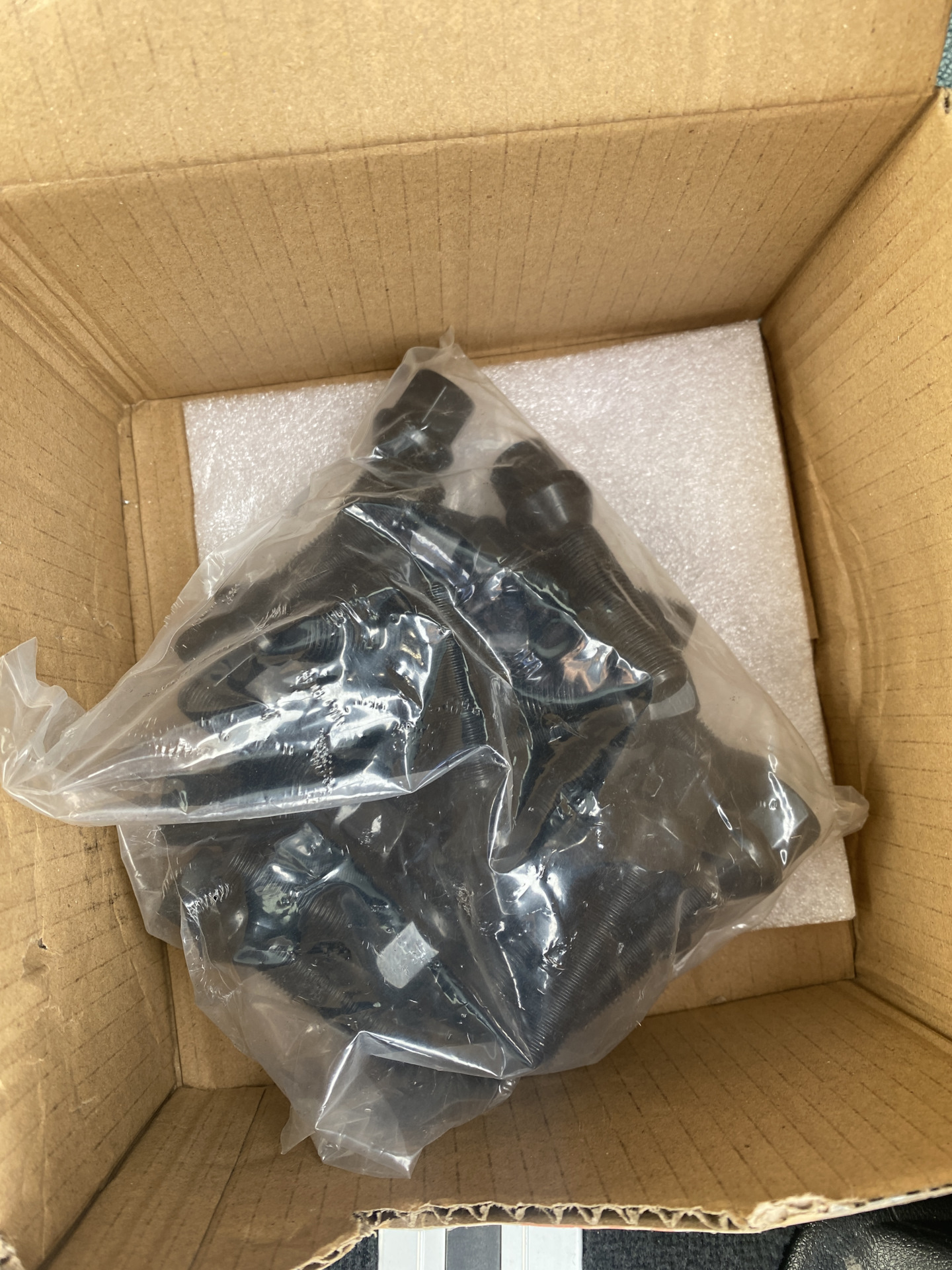 Установка проставок на колеса vector. — BMW 5 series (G30), 2 л, 2018 ...