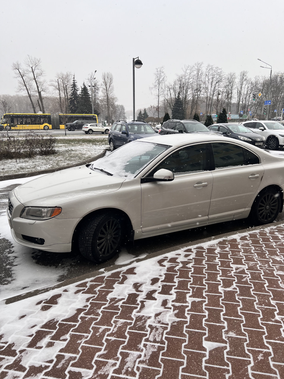 Уехала красота(надеюсь) в хорошие руки 🥲 — Volvo S80 (2G), 2,5 л, 2008  года | продажа машины | DRIVE2