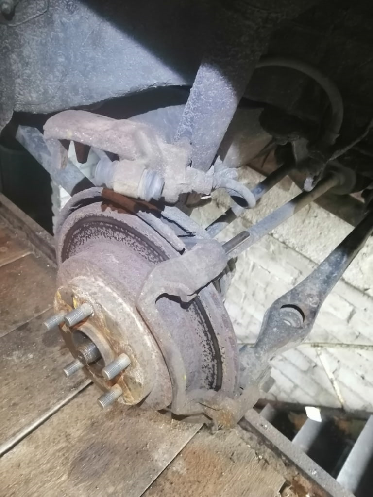 Тормоза. Задние тормоза ч.1. — Subaru Legacy (BC/BJ/BF), 2 л, 1992 года ...