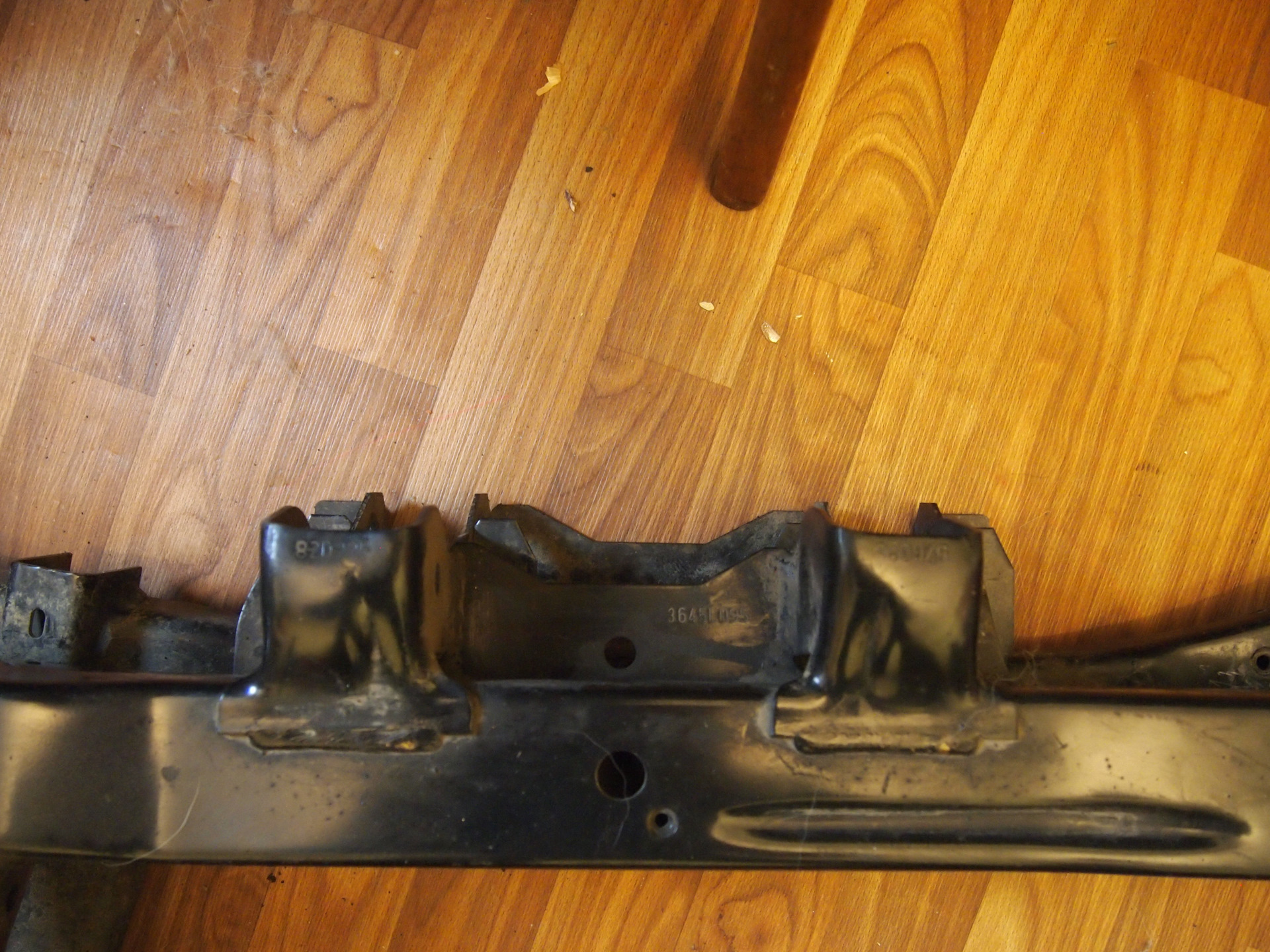 Сравнил подрамники ЛАРГУС и ДАСТЕР — Lada Ларгус, 1,6 л, 2012 года ...