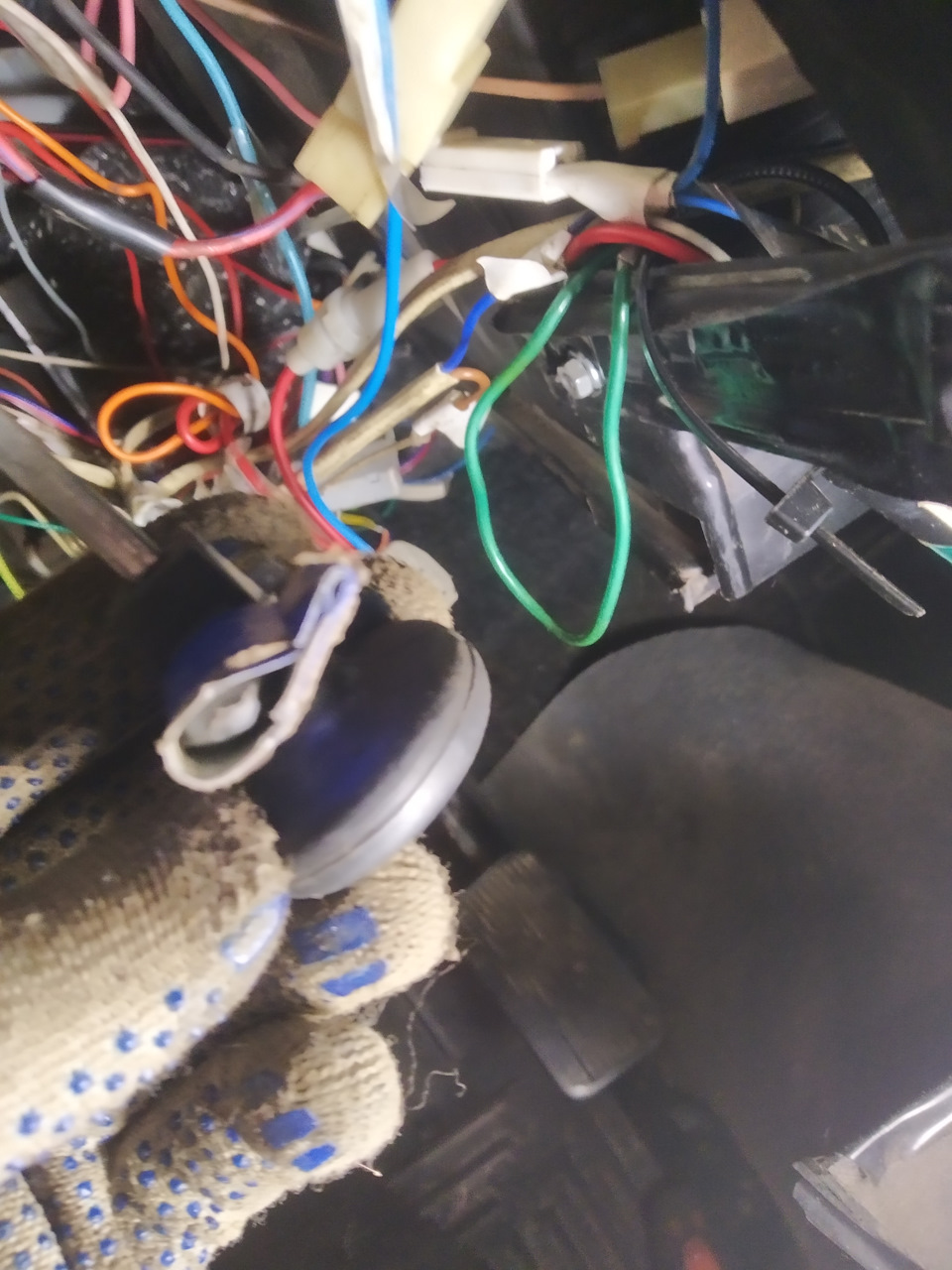 Доработка ручки подсоса — Lada 11113 Ока, 0,7 л, 2004 года | своими ...