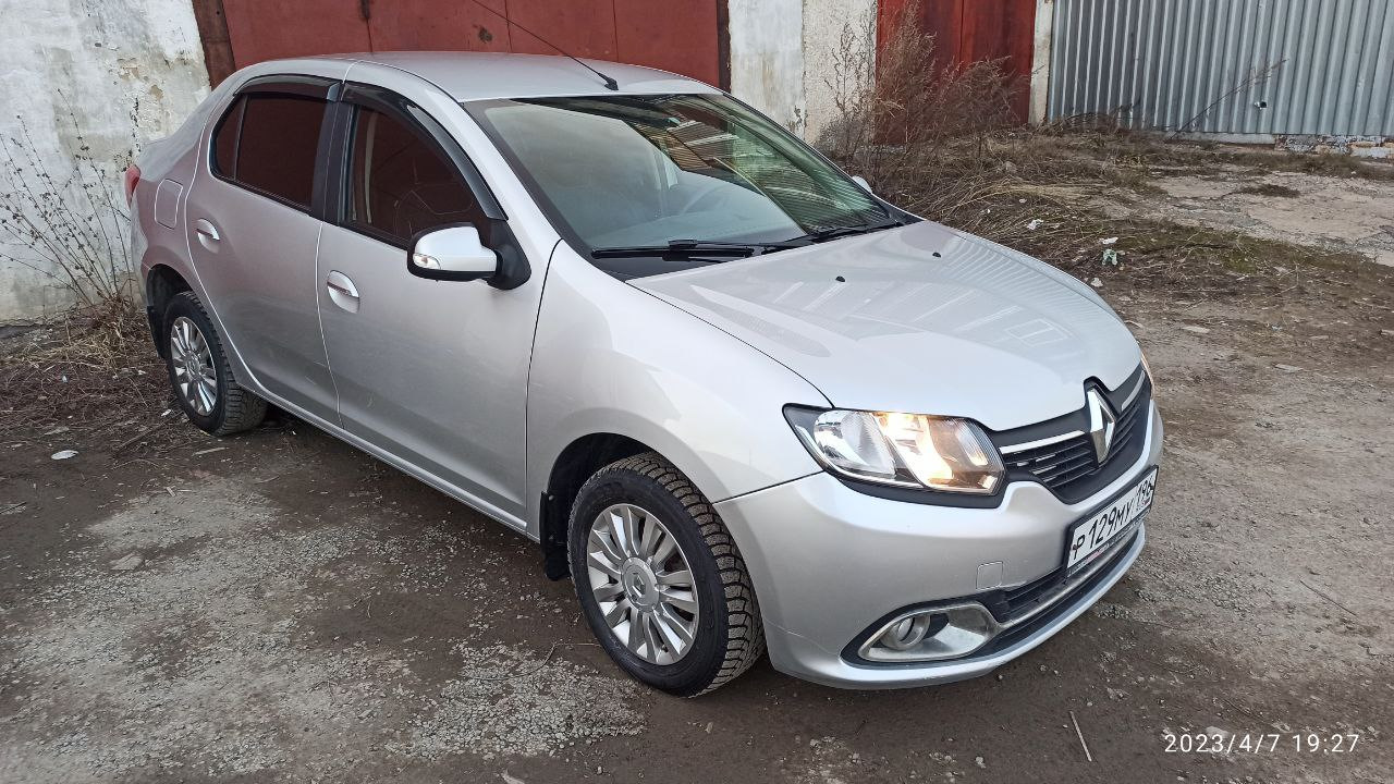 Renault Logan (2G) 1.6 бензиновый 2015 | 