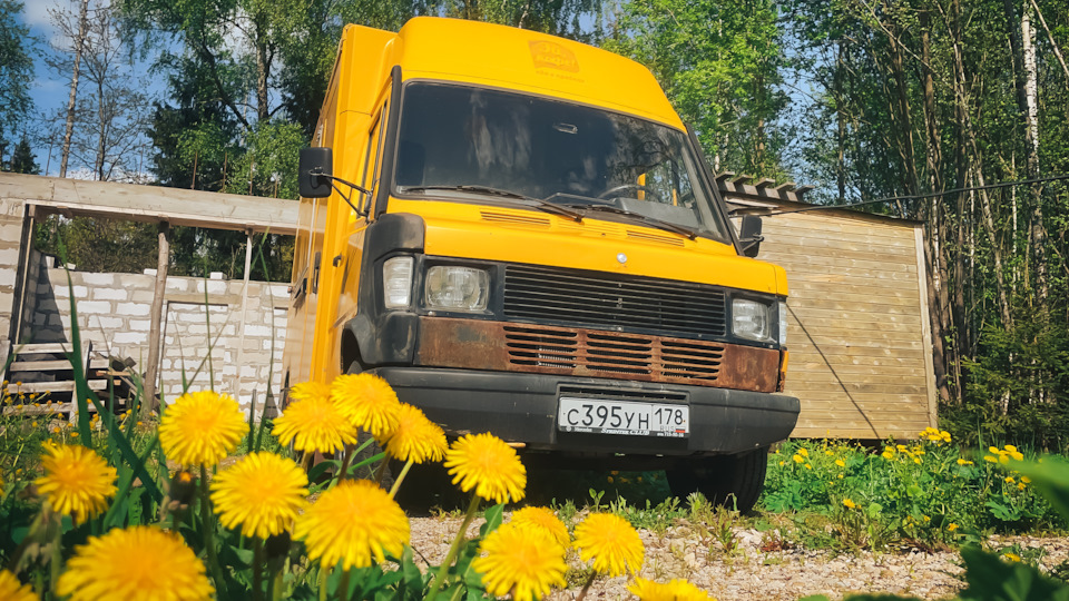 Mercedes-Benz T1 Желтый Дельтаплан