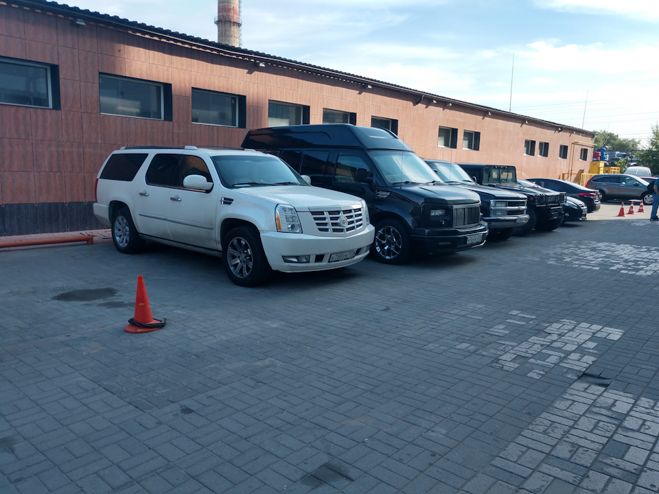 Заехал масло поменять и мотор отопителя продиагностировать:) — Cadillac ...