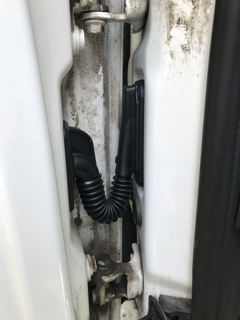 Ремонт гофры с проводами в задней двери opel - Opel Astra H, 1,8 л, 2008 года тю