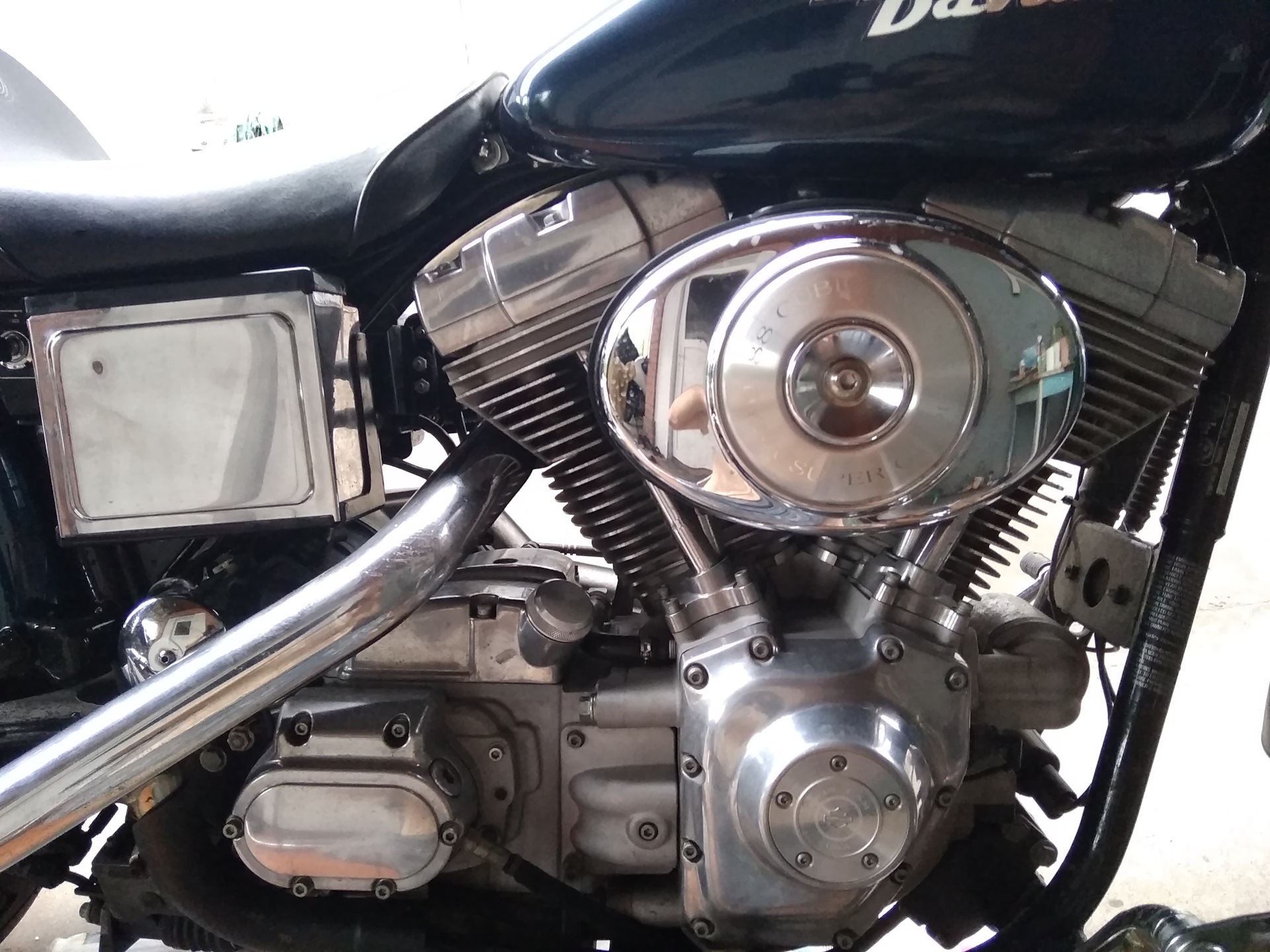 Twin cam 88. Dyna super Glide 2002. Мотор спортстер ГРМ. Дуги Харлей Дэвидсон Дайна. Крышка зажигания Sportster.