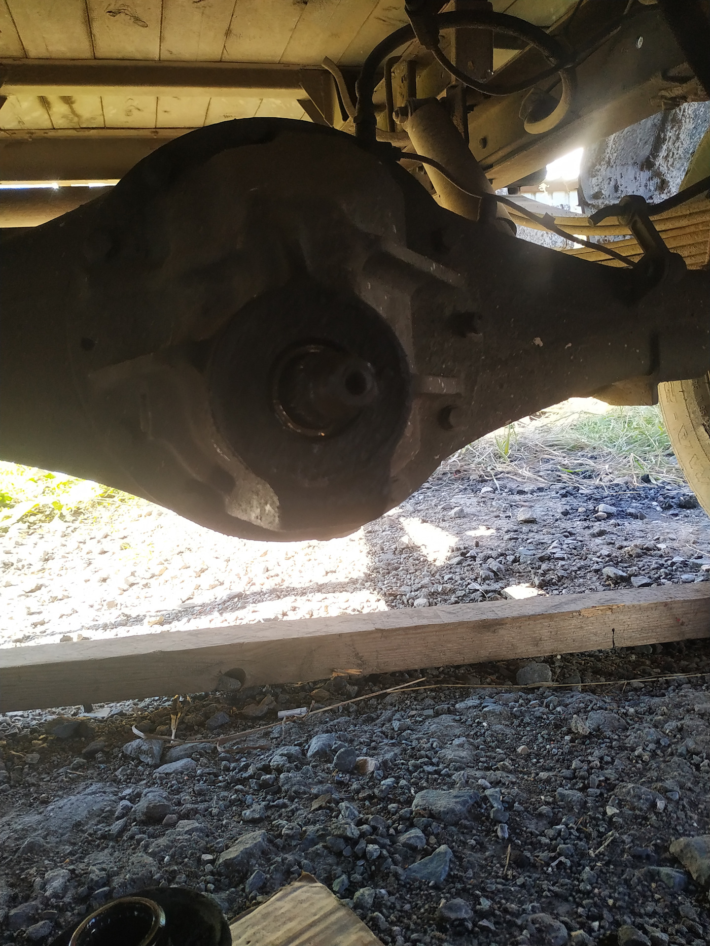 Замена сальника хвостовика — ГАЗ Газель, 2,3 л., 2001 года | своими ...