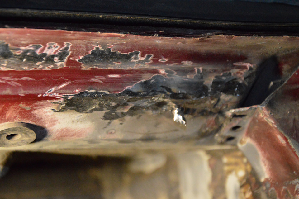 10 — Lada 2120 Надежда