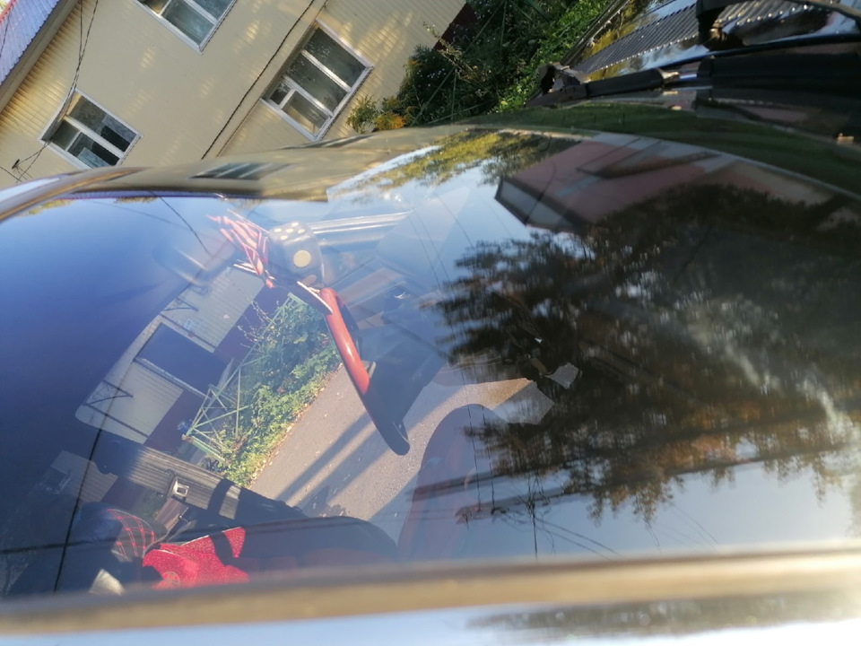 Это новое… отличное стекло, мне нравится. Только сфоткал я его как инвалид))) Поверьте на слово, что оно огонь) — ГАЗ 3110