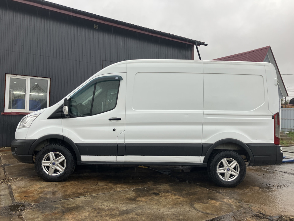 Колеса крутятся, резина трется… — Ford Transit (8G), 2,2 л, 2014 года ...