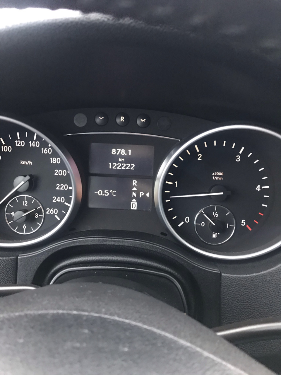 Поломка! Загорелся 🔥 значок аккумулятора — Mercedes-Benz M-Class (W164 ...