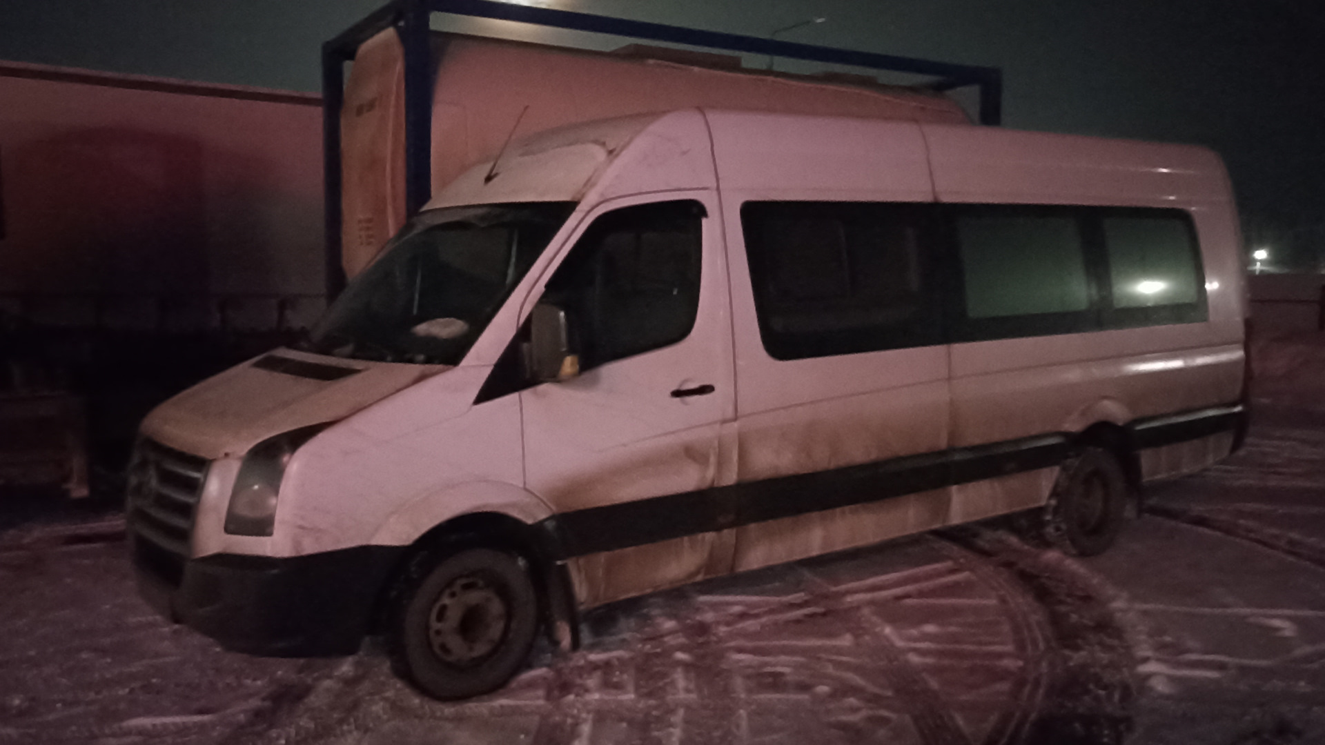 Volkswagen Crafter (1G) 4.3 бензиновый 2009 | Бус (3uz-fe) на DRIVE2