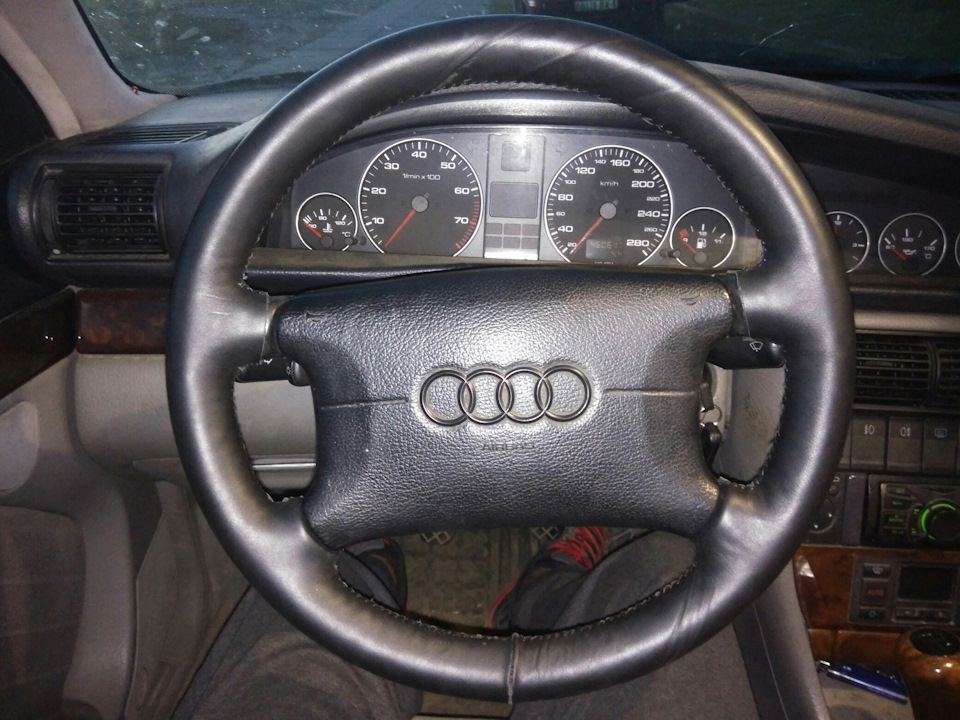 Закатал руль в кожу — Audi A6 Avant (C4), 2,6 л, 1996 года | своими ...