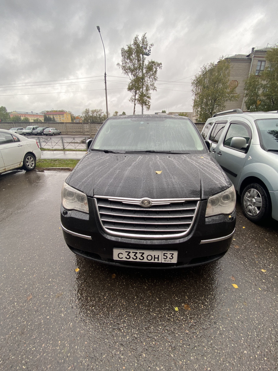 Уехал квадрат — Chrysler Grand Voyager V, 2,8 л, 2010 года | продажа машины  | DRIVE2