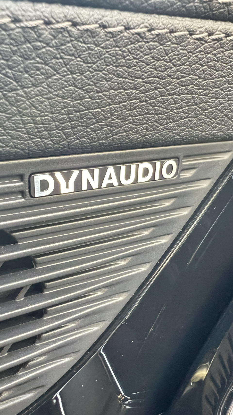 YANDEX MUSIC / APPLE MUSIC / DYNAUDIO — BYD Tang EV, 2023 года | автозвук |  DRIVE2