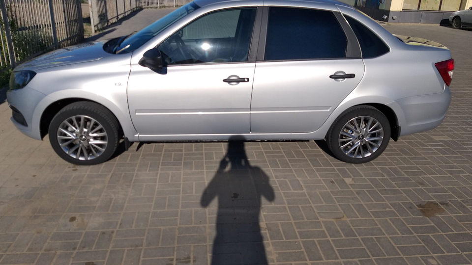 Камрики — Lada Гранта (2G) FL, 1,6 л, 2018 года | колёсные диски | DRIVE2