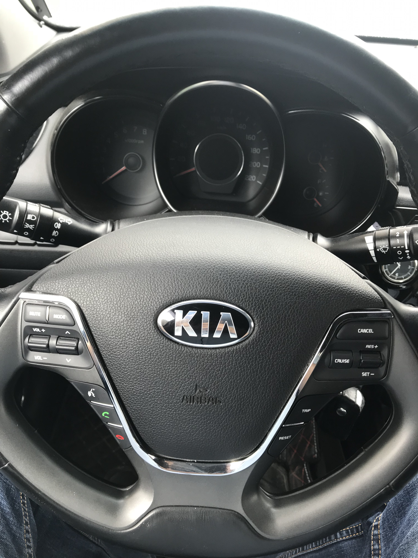 Круиз рио 3 рестайлинг. Rio 3 круиз контроль. Круиз контроль кия рио 3. Круиз рио 3 рестайлинг. Круиз рио 3 рестайлинг.