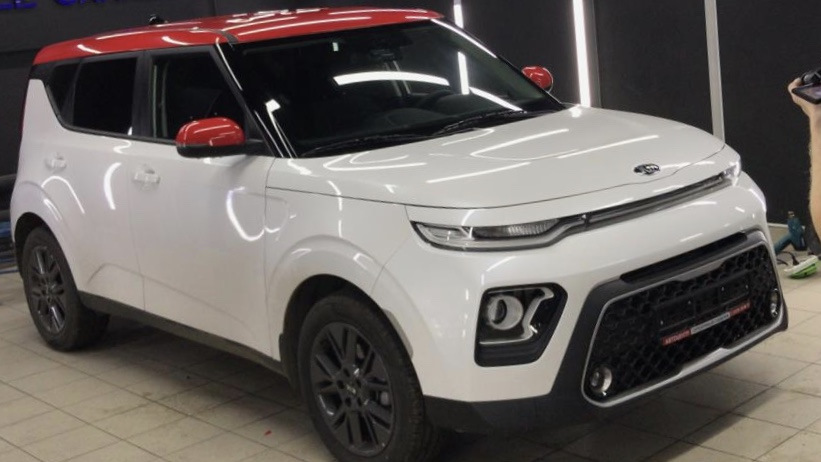 Kia Soul красная крыша