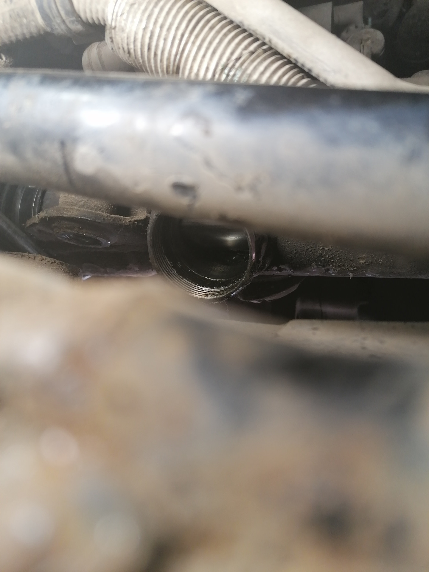 Замена регулировочной гайки рейки — Ford Mondeo IV, 2 л, 2013 года ...