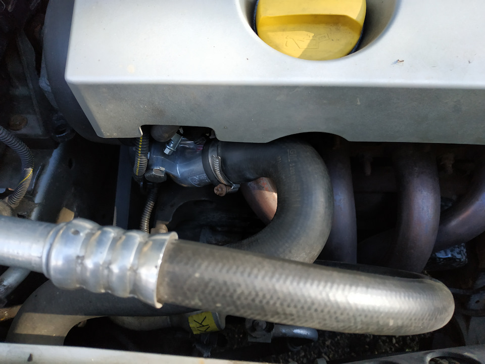 Замена термостата — Opel Vectra C, 1,8 л, 2002 года | своими руками ...