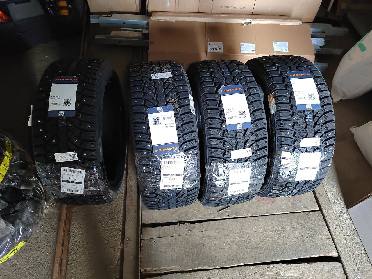 3. Зимняя резина — Formula Ice 225/45 r17 Шипы (Pirelli для бедных ...