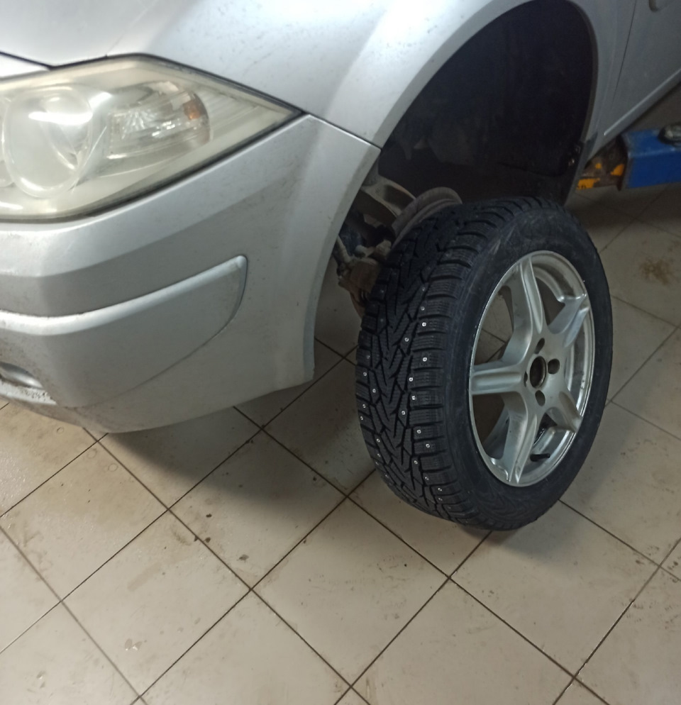 Зимняя резина Ikon Nordman 7 205/55 R16 — Renault Megane II, 1,6 л ...