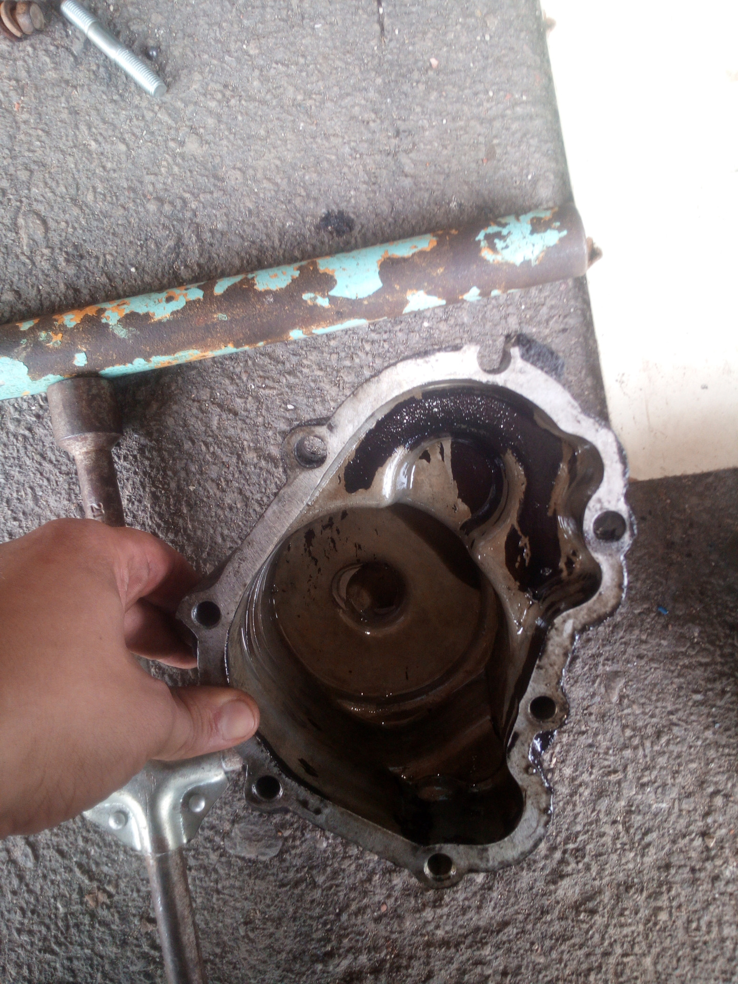 Замена задней крышки КПП и мелочи — ЗАЗ Sens, 1,3 л, 2005 года | своими ...