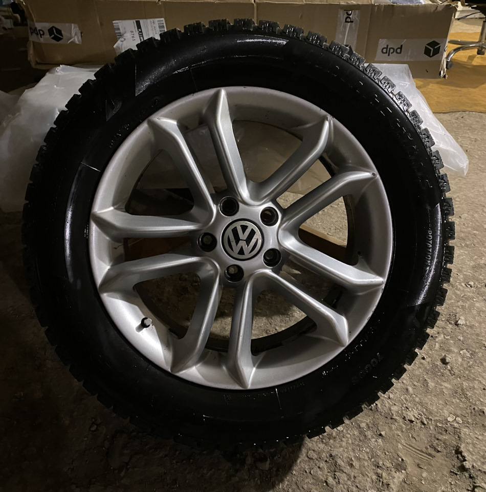 Литые диски Volkswagen 7Jx17 ET43 5x112 на Volkswagen Tiguan (1G). Б/у | 29  000 ₽ в городе Иркутск | DRIVE2