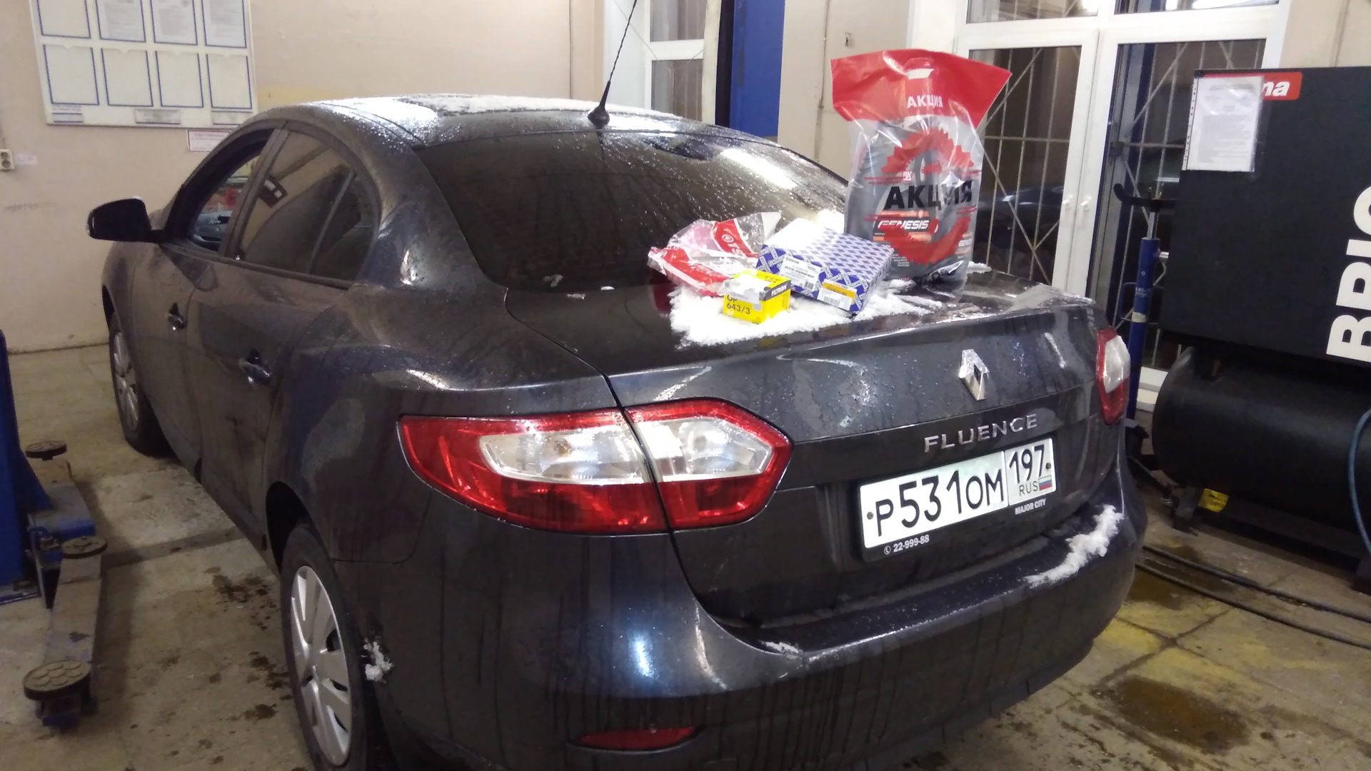 Renault Fluence 1.6 бензиновый 2011 | серое затмение на DRIVE2