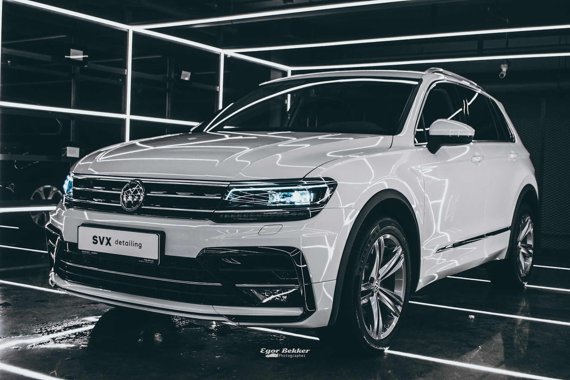 Tiguan Highline vs Sportline. R-line от Sportline. Тигуан 1 белый обои.