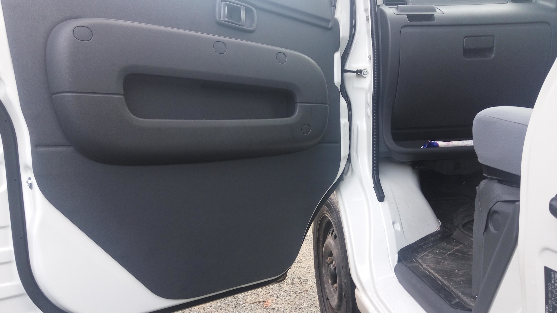 Как снять обшивку двери дайхатсу тор 2. Динамики на перед. - Daihatsu Hijet (S320, S330), 0,6 л, 2015 года автозвук D