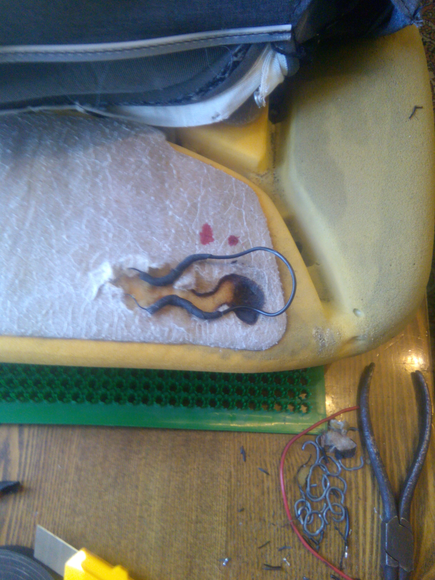 Не работает обогрев водительского сиденья SsangYong Kyron, 2 л, 2008 года свои