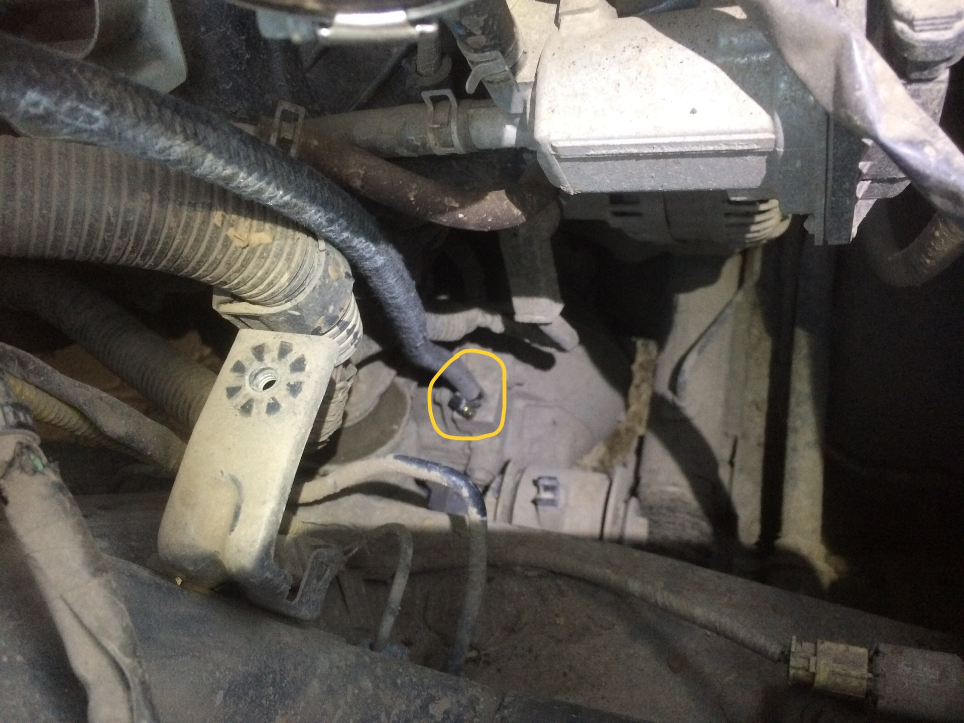 Сапун переднего редуктора — Suzuki Grand Vitara (2G), 2 л, 2008 года ...