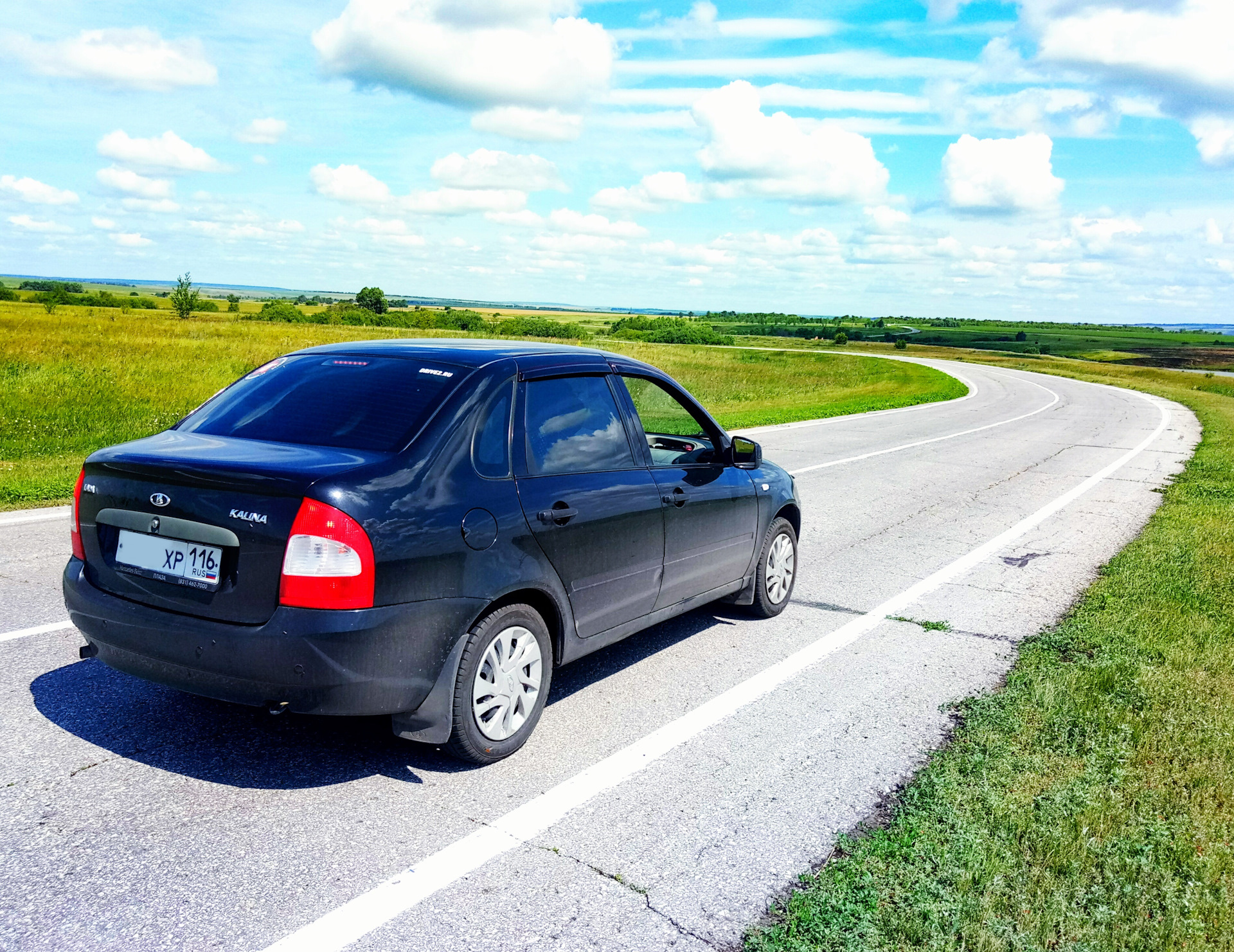 Калина седан фото. Лада Калина седан. Калина 1 седан. Лада Калина седан 2010. Lada Калина седан.