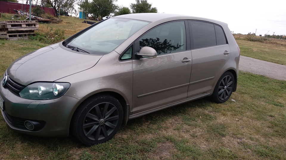 Volkswagen Golf Plus 1.4.Турбо Гольф