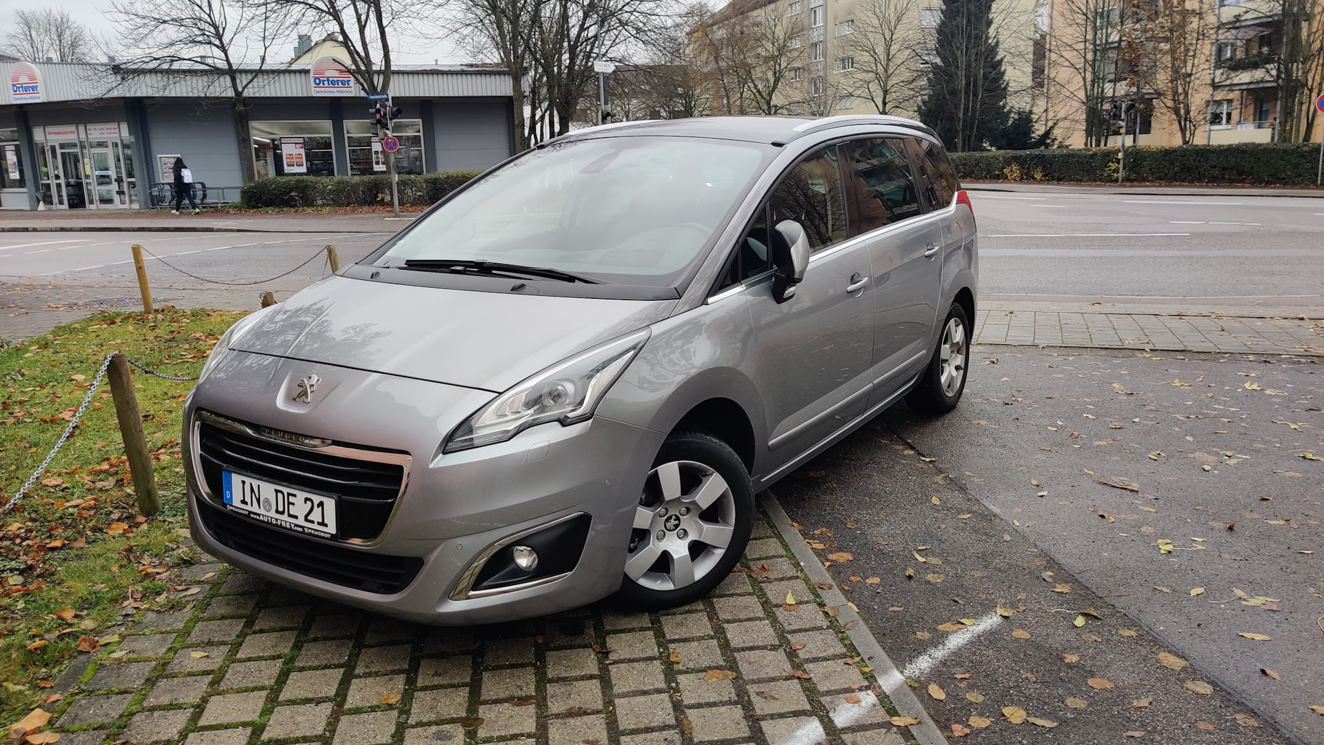 Peugeot 5008 (1G) 1.6 дизельный 2016 | на DRIVE2