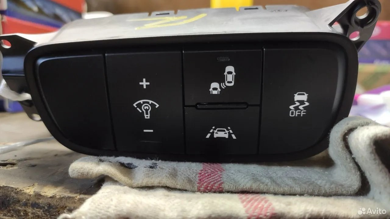 Кнопка омывателя фар. Версия 2. Подготовка — KIA Sorento (3G), 2,2 л ...