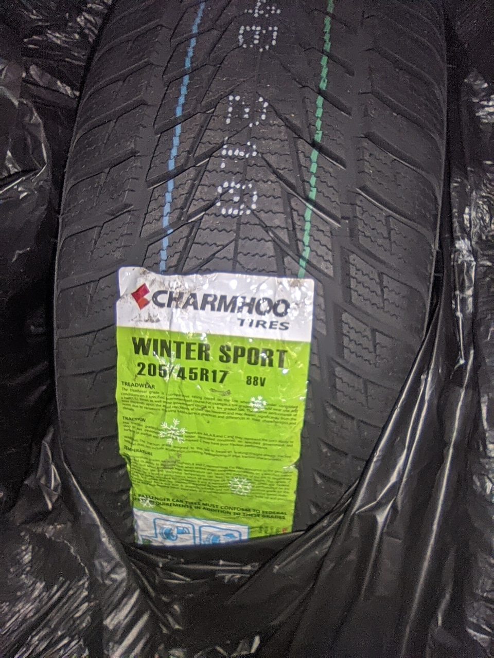 17. Зимняя резина Charmhoo winter sport 205/45 R17 — Volkswagen Polo Sedan,  1,6 л, 2015 года | шины | DRIVE2