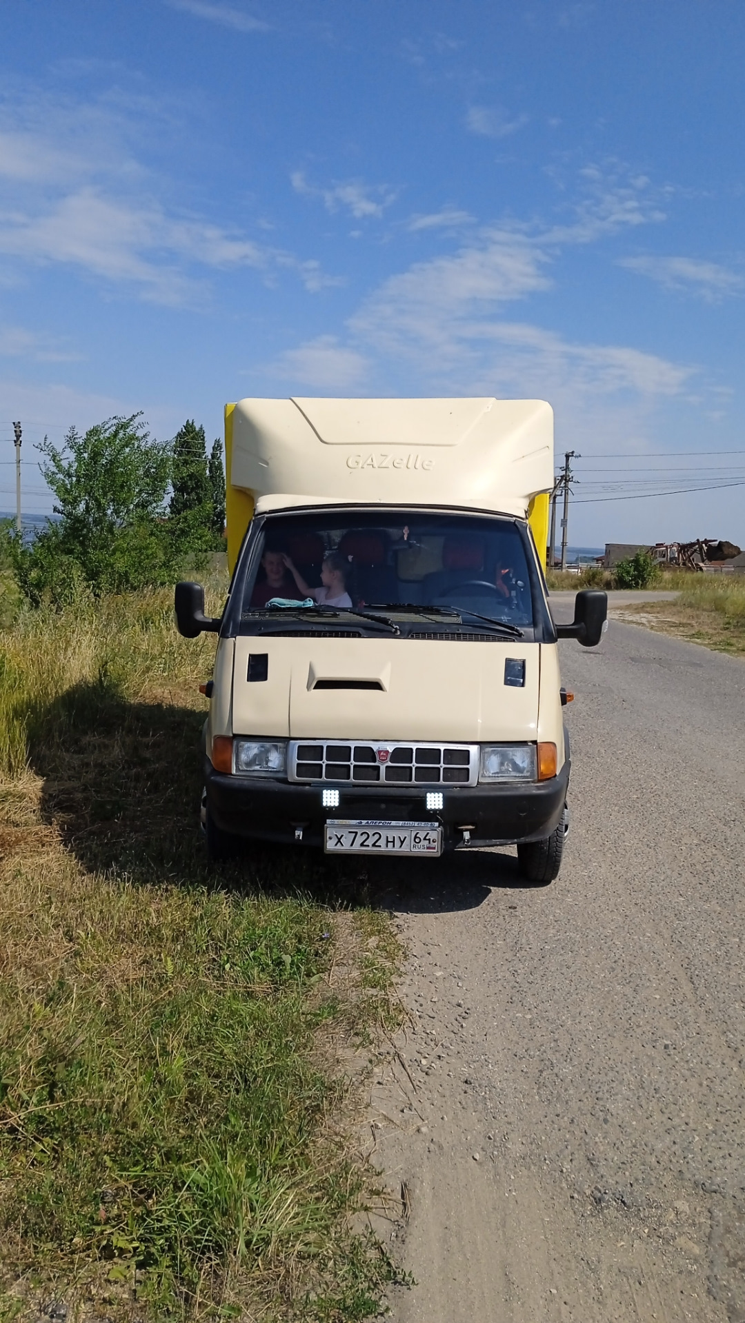 Установил капот пластик — ГАЗ Газель, 2,4 л., 1995 года | тюнинг | DRIVE2