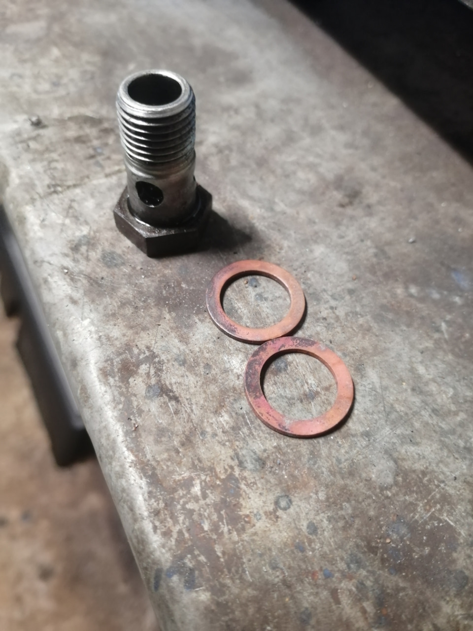 3.0тди.Замена уплотнительных колец на форсунках и устранение запотевания крышек 