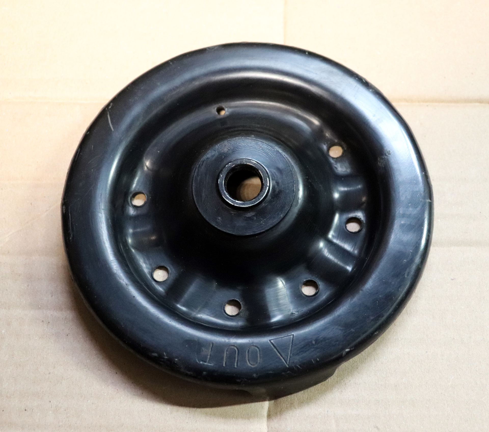 Чашка стойки. Toyota 48044-32030. Toyota 48044-12100 опора пружины. Toyota 48044-12090. Чашка амортизатора h1 Starex.