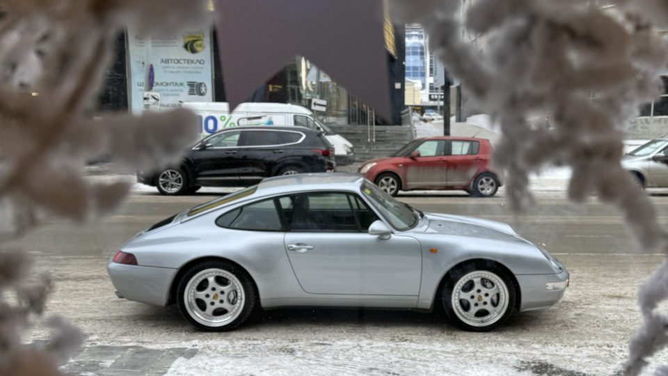 Porsche 911 Carrera4 (серебро)
