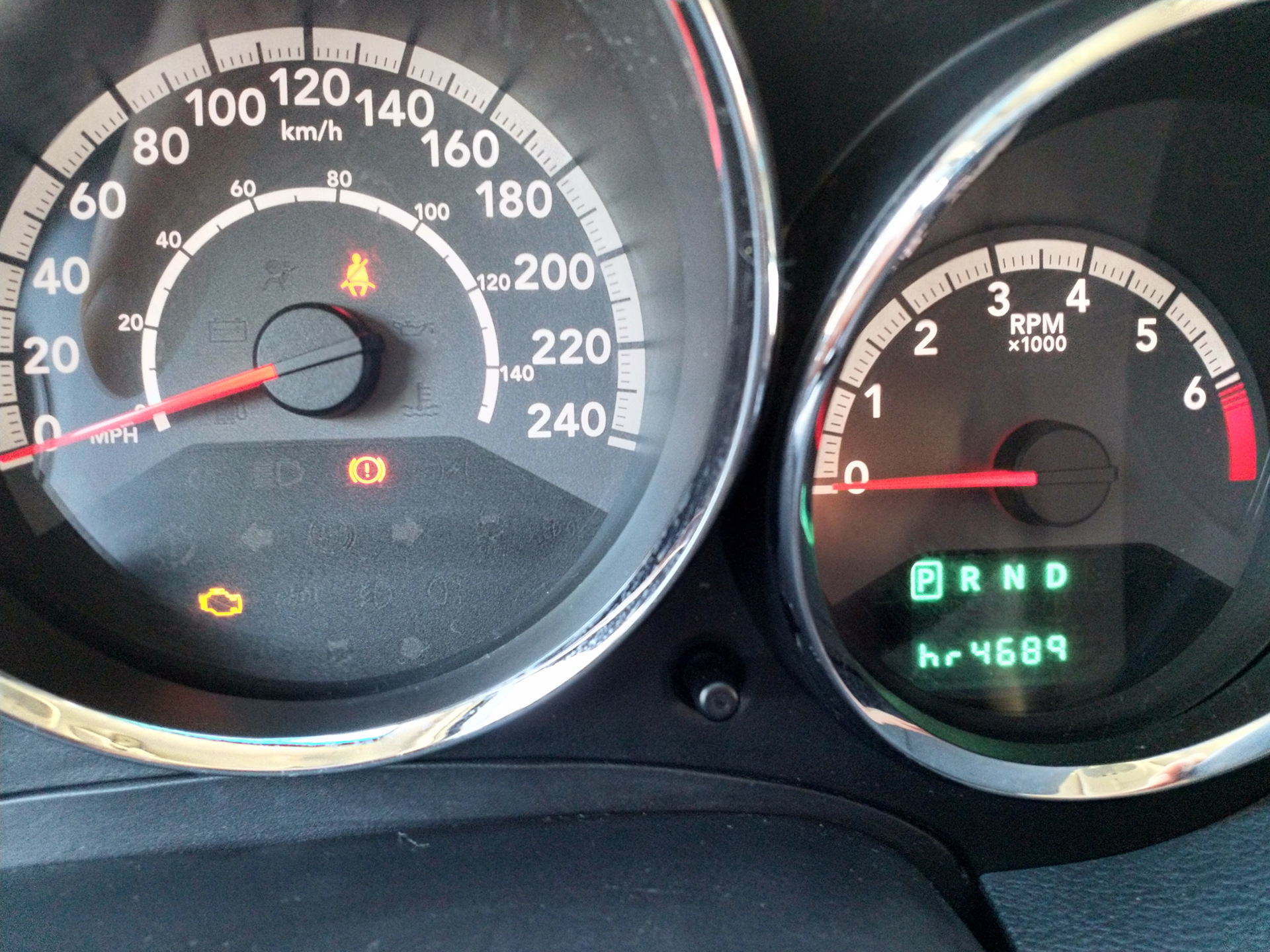 Счётчик моточасов на Додже… — Dodge Caliber, 2 л., 2011 года ...