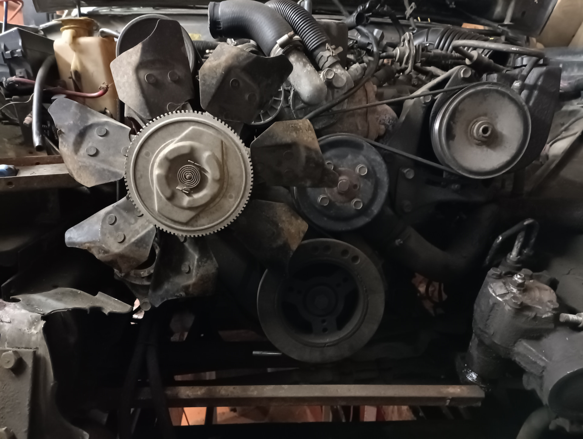 День 2 потрошения, радоздъ — Jeep Cherokee (XJ), 4 л, 1989 года ...